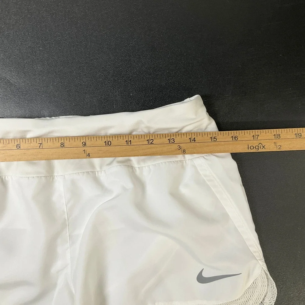 Nike Dri-FIT Running Shorts Womens M‎ White Mesh Trim Zip Pocket Lightweight